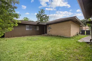 101 S Delmont Dr E, Conroe, TX 77301 - Photo 23