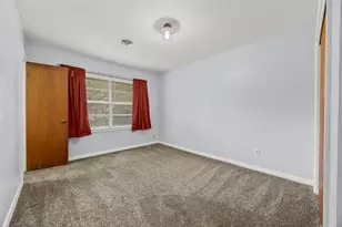 101 S Delmont Dr E, Conroe, TX 77301 - Photo 13