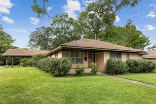101 S Delmont Dr E, Conroe, TX 77301 - Photo 3