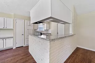 7962 Southmeadow Dr, Houston, TX 77071 - Photo 7