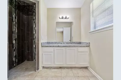7962 Southmeadow Drive, Houston, TX 77071 - Photo 17