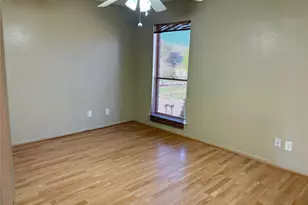 18210 Bal Harbour Dr, Nassau Bay, TX 77058 - Photo 13