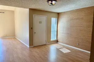 18210 Bal Harbour Dr, Nassau Bay, TX 77058 - Photo 9