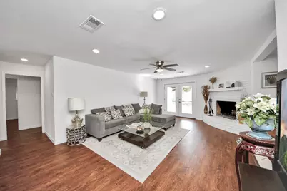 5823 McKnight Street, Houston, TX 77035 - Photo 11