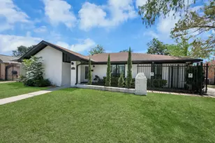 5823 McKnight St, Houston, TX 77035 - Photo 1