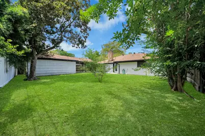 5823 McKnight Street, Houston, TX 77035 - Photo 39