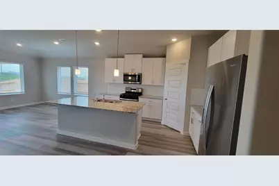 10307 Hermann Trace, Texas City, TX 77591 - Photo 5