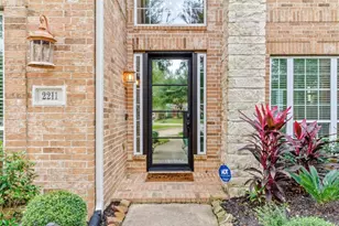 2211 Mad River Ln, Missouri City, TX 77459 - Photo 5