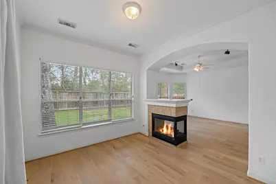98 E Beckonvale Circle, The Woodlands, TX 77382 - Photo 21