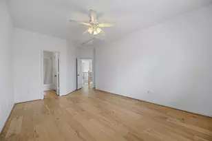 98 E Beckonvale Cir, The Woodlands, TX 77382 - Photo 33