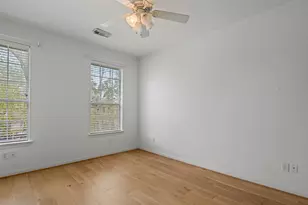 98 E Beckonvale Cir, The Woodlands, TX 77382 - Photo 43