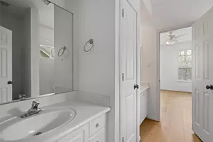 98 E Beckonvale Cir, The Woodlands, TX 77382 - Photo 41