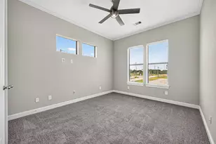9948 Woodwind Ln N, Houston, TX 77025 - Photo 27