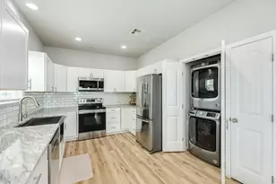 2938 Bluewater Hwy, Surfside Beach, TX 77541 - Photo 11