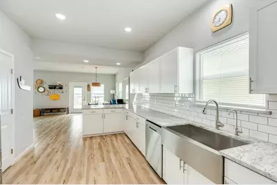2938 Bluewater Highway, Surfside Beach, TX 77541 - Photo 13