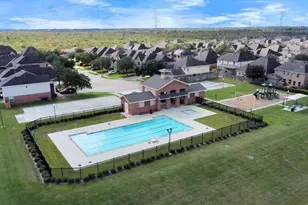 5318 Latigo Ct, Alvin, TX 77511 - Photo 19