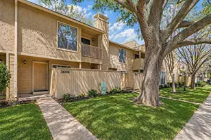 3606 Ocee St, Houston, TX 77063 - Photo 13
