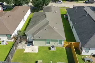 6515 Green Pear Ln, Houston, TX 77049 - Photo 31