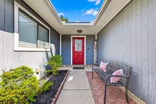 930 Holly Hall Dr, Richmond, TX 77406 - Photo 3