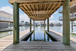 16607 Jamaica Cove Rd, Jamaica Beach, TX 77554 - Photo 7