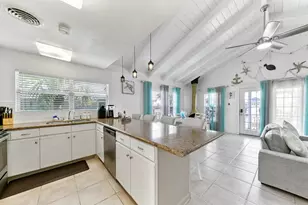 16607 Jamaica Cove Rd, Jamaica Beach, TX 77554 - Photo 27