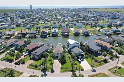 16607 Jamaica Cove Road, Jamaica Beach, TX 77554 - Photo 39