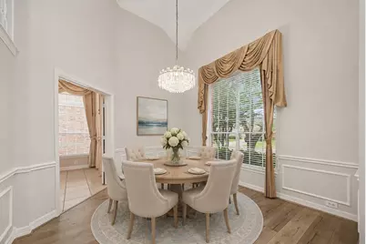 5807 Bayberry Way, Sugar Land, TX 77479 - Photo 5