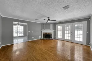 80 Eagle Rock Cir, The Woodlands, TX 77381 - Photo 11