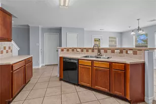 9915 Victoria Grove Ln, Houston, TX 77075 - Photo 15
