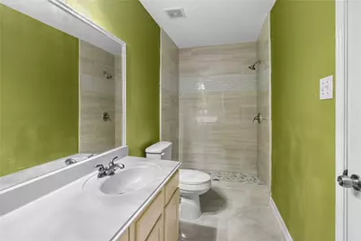 9915 Victoria Grove Lane, Houston, TX 77075 - Photo 27