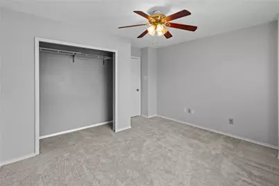 9915 Victoria Grove Lane, Houston, TX 77075 - Photo 17