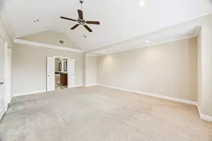 1033 W 23rd St, Houston, TX 77008 - Photo 5