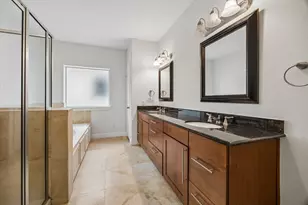 1033 W 23rd St, Houston, TX 77008 - Photo 17