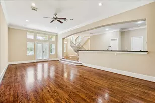 1033 W 23rd St, Houston, TX 77008 - Photo 7