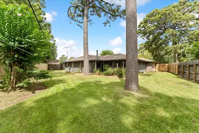 3607 Camelot Street, Baytown, TX 77521 - Photo 39