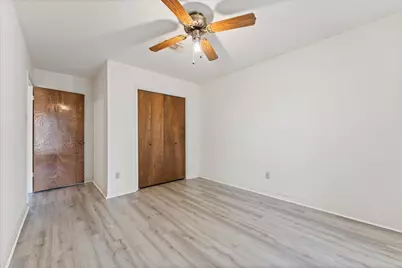 3607 Camelot Street, Baytown, TX 77521 - Photo 21