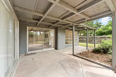 3607 Camelot Street, Baytown, TX 77521 - Photo 33