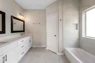 4133 Clover St, Houston, TX 77051 - Photo 7