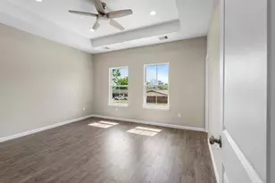 4133 Clover St, Houston, TX 77051 - Photo 5