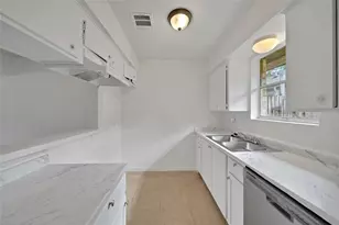 10006 Neuens Rd, Houston, TX 77080 - Photo 5