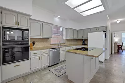 3926 Brook Shadow Drive, Houston, TX 77345 - Photo 17
