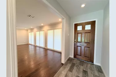 5019 Yarwell Drive, Houston, TX 77096 - Photo 7