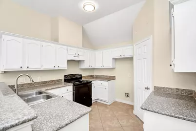 8707 Kalewood Drive, Houston, TX 77099 - Photo 15