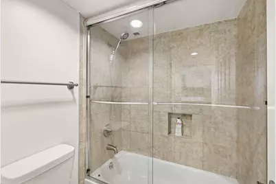 3525 Sage Road #1204, Houston, TX 77056 - Photo 25