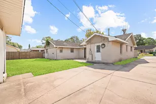 8314 Edgemoor Dr, Houston, TX 77036 - Photo 33