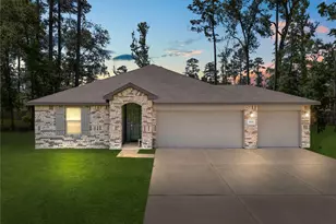 2906 Roman Forest Blvd, New Caney, TX 77357 - Photo 1