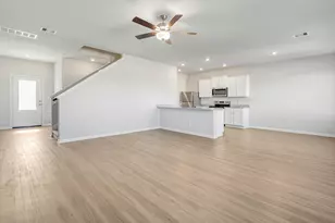 8310 Sunberry Shadow Dr, Houston, TX 77016 - Photo 3