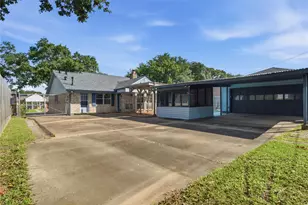 1909 Rampart St, League City, TX 77573 - Photo 35