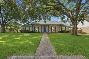 1909 Rampart St, League City, TX 77573 - Photo 1