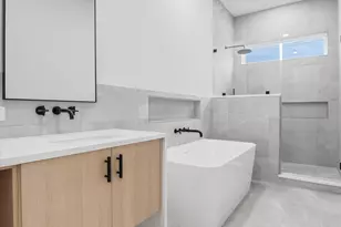1423 - 1421 E 36th St, Houston, TX 77022 - Photo 25